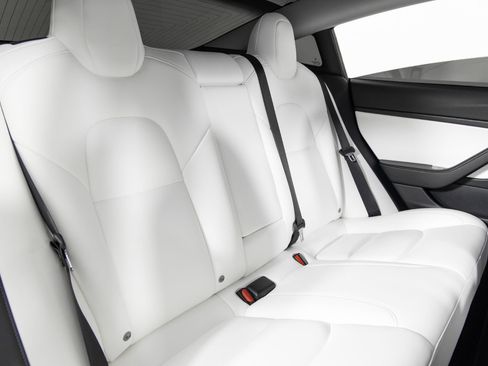 Used 2020 Tesla Model 3 Performance image 23