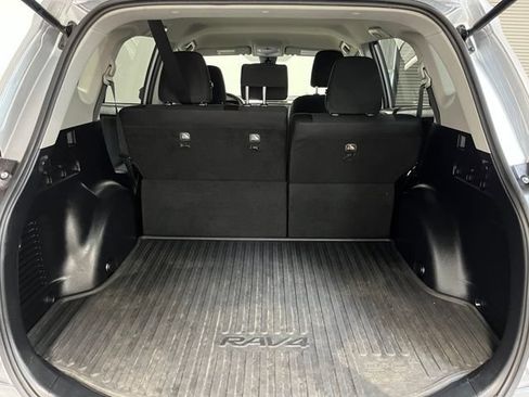 Used 2018 Toyota RAV4 LE w/ All Weather Liner Package AWD/4WD image 14