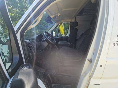 Used 2023 RAM ProMaster 2500 FWD image 4