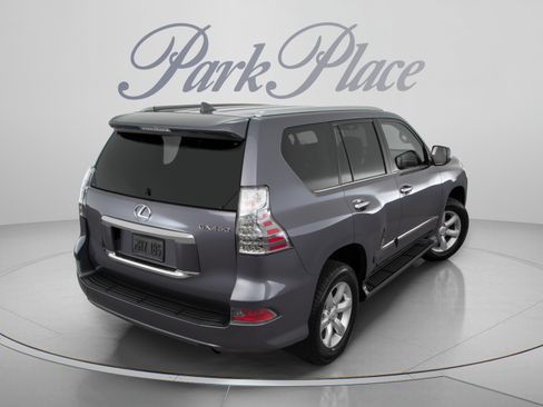Used 2016 Lexus GX 460 w/ Premium Package AWD/4WD image 4