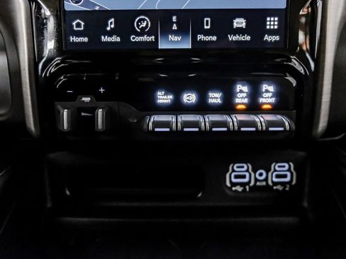 Used 2022 RAM 3500 Limited image 27