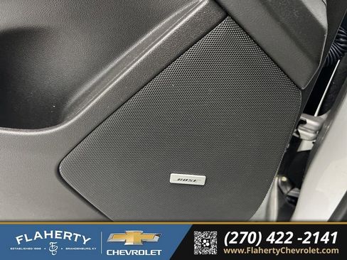 Used 2017 Cadillac XT5 Luxury image 25