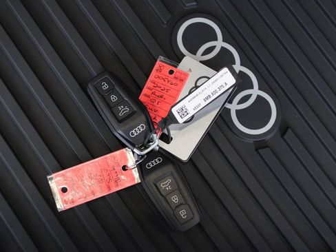 New 2025 Audi Q5 2.0T Premium Plus image 32