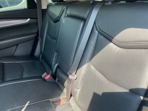 Used 2017 Cadillac XT5 Premium Luxury FWD image 6