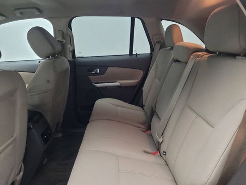 Used 2014 Ford Edge SE image 18
