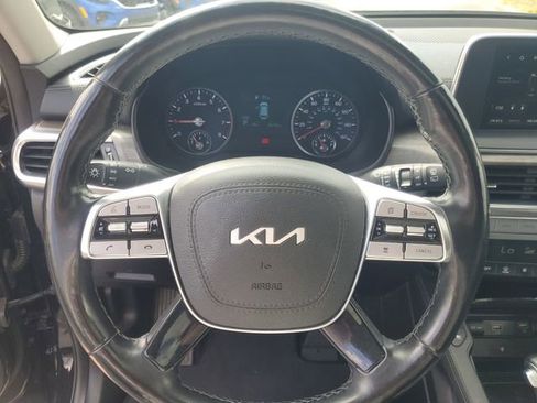 Used 2022 Kia Telluride EX w/ EX Premium Package image 17