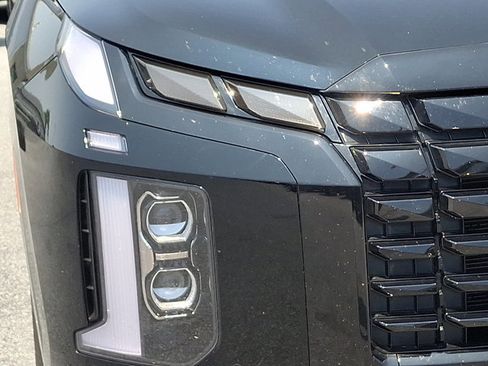 Used 2025 Hyundai Palisade Calligraphy image 9
