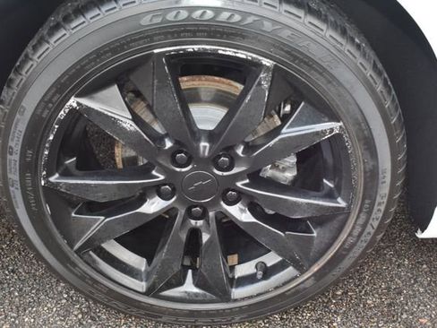 Used 2018 Chevrolet Malibu LT image 44