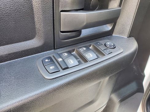 Used 2022 RAM 3500 Tradesman w/ Chrome Appearance Group AWD/4WD image 13