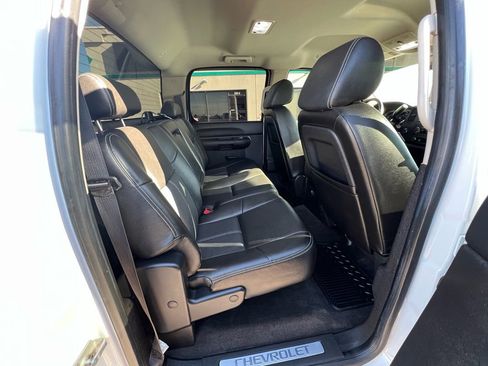 Used 2014 Chevrolet Silverado 2500 LT w/ Z71 Appearance Package image 14