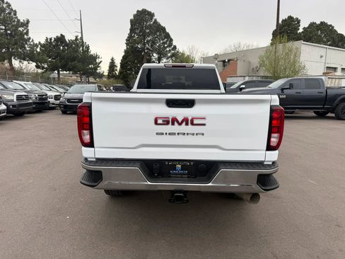 Used 2023 GMC Sierra 2500 Pro w/ Convenience Package image 9