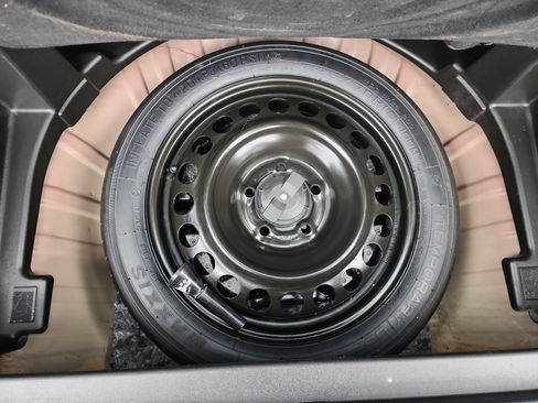 Used 2019 Chevrolet Equinox LT image 30