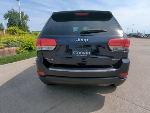 Used 2017 Jeep Grand Cherokee Limited AWD/4WD image 5