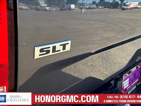 Used 2021 RAM 1500 Classic SLT AWD/4WD image 23