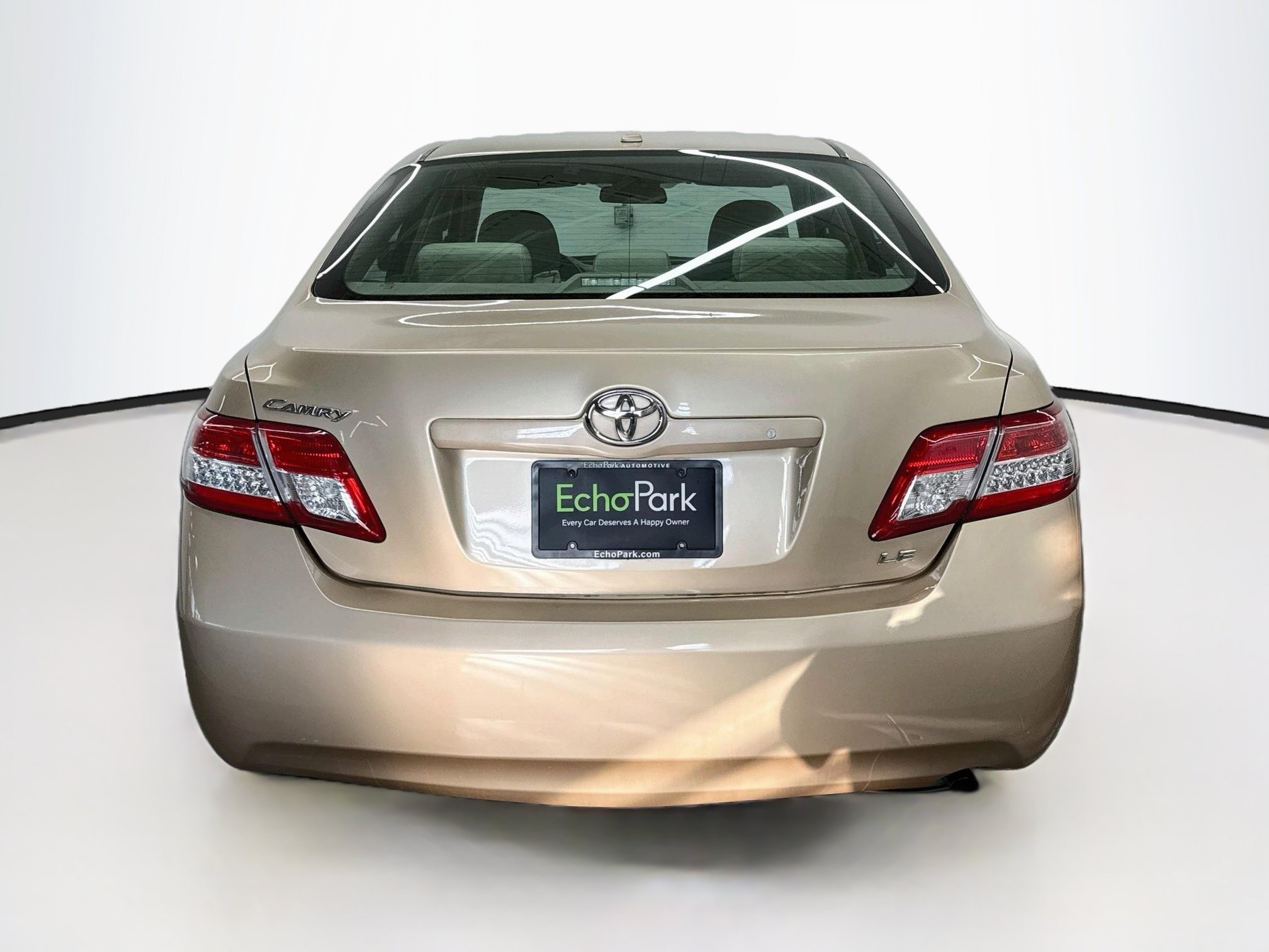 Used 2011 Toyota Camry LE FWD image 7