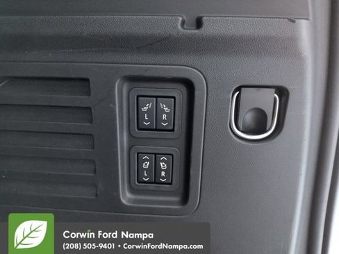 Used 2024 Chevrolet Traverse RS AWD/4WD image 31