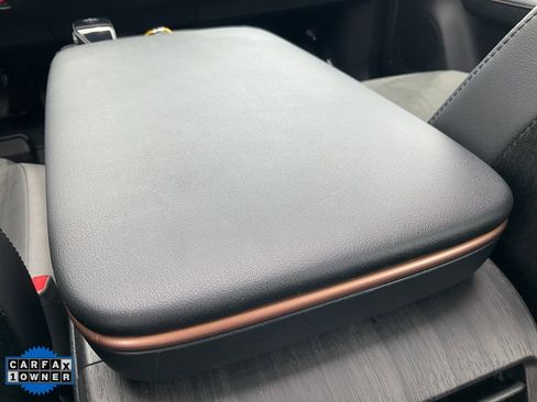 Used 2023 Nissan Ariya AWD image 46