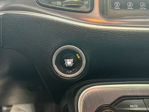 Used 2018 Dodge Challenger SXT RWD image 22