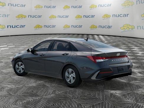 New 2026 Hyundai Elantra SE FWD image 5