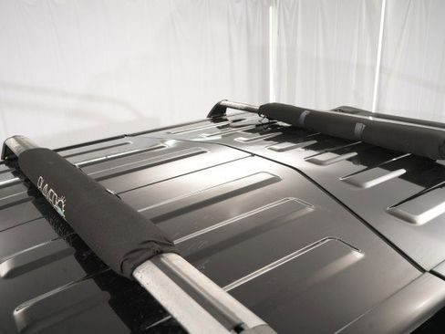 Used 2021 Jeep Gladiator Overland image 33