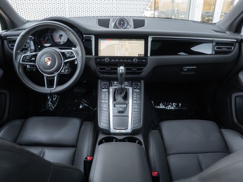 Used 2019 Porsche Macan S image 8
