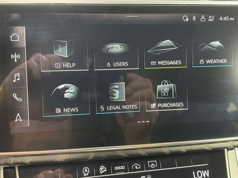 Used 2022 Audi Q8 Premium Plus AWD/4WD image 22