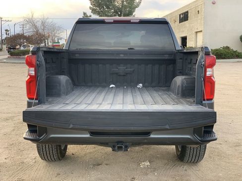 Used 2020 Chevrolet Silverado 1500 Custom w/ Custom Value Package image 25