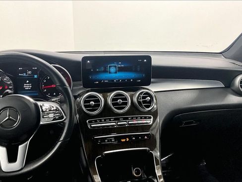 Used 2021 Mercedes-Benz GLC 300 image 6