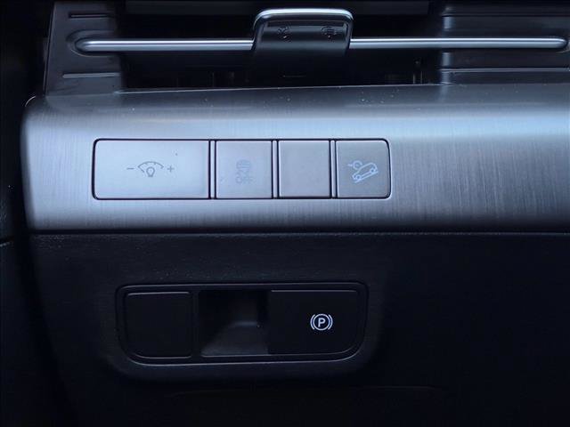 Used 2026 Hyundai Kona SEL Sport FWD image 16