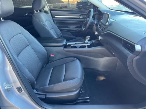 Used 2021 Nissan Altima 2.5 SV image 12