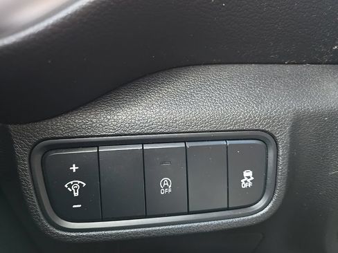 Used 2021 Kia Soul LX FWD image 16