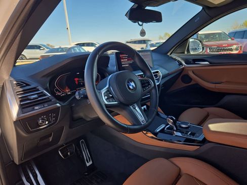 Used 2023 BMW X4 xDrive30i w/ M Sport Package image 2