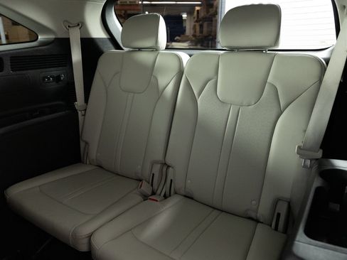 Used 2023 Kia Sorento S w/ Panoramic Sunroof Package AWD/4WD image 20