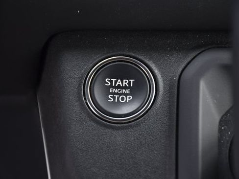 Used 2025 Land Rover Defender 110 S AWD/4WD image 15