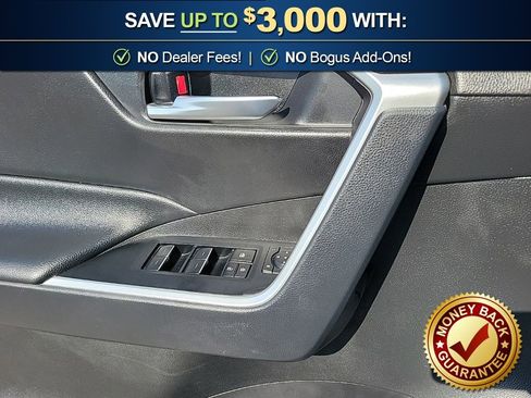 Used 2025 Toyota RAV4 XLE image 18