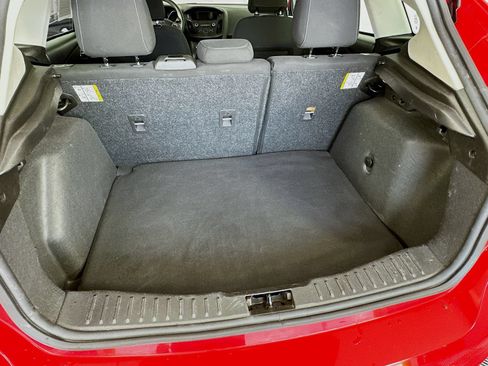 Used 2017 Ford Focus SE FWD image 23