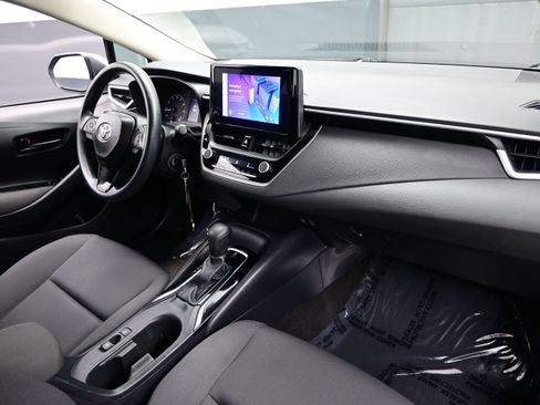 Used 2024 Toyota Corolla LE FWD image 14