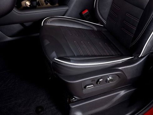 Used 2024 GMC Sierra 1500 AT4X w/ AT4X AEV Edition image 16