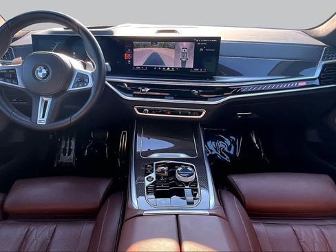 Used 2025 BMW X7 M60i w/ Executive Package AWD/4WD image 16