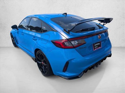 Used 2025 Honda Civic Type R image 8