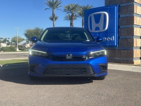 Certified 2022 Honda Civic EX image 5