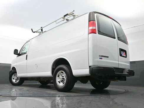 Used 2020 Chevrolet Express 2500 w/ Driver Convenience Package image 24