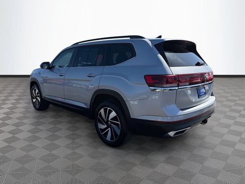 Used 2024 Volkswagen Atlas SE AWD/4WD image 5