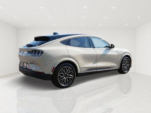 Certified 2025 Ford Mustang Mach-E Premium AWD/4WD image 6