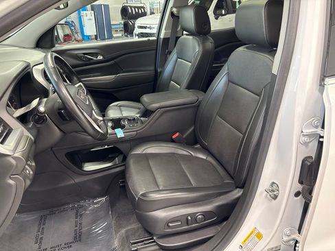 Used 2023 GMC Acadia SLT AWD/4WD image 10