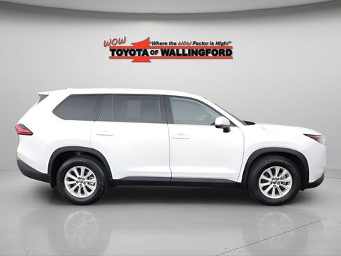 Certified 2024 Toyota Grand Highlander XLE image 11