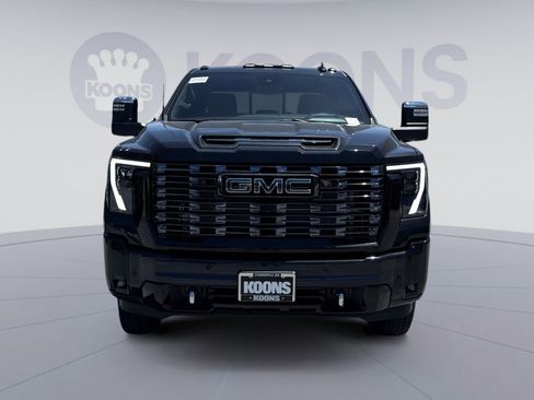New 2026 GMC Sierra 3500 Denali Ultimate AWD/4WD image 7