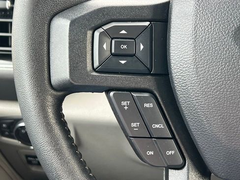 Used 2020 Ford F150 XLT w/ Equipment Group 302A Luxury AWD/4WD image 32