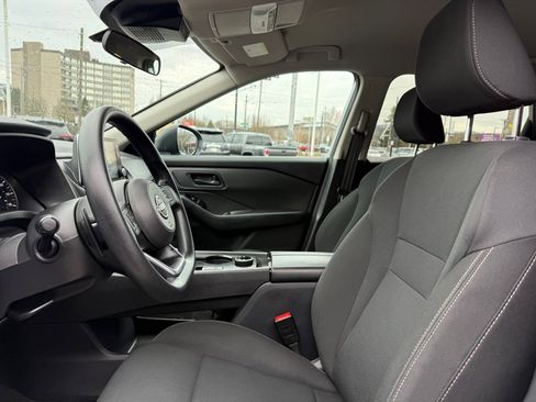 Used 2024 Nissan Rogue S image 13