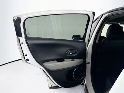 Used 2016 Honda HR-V EX image 26